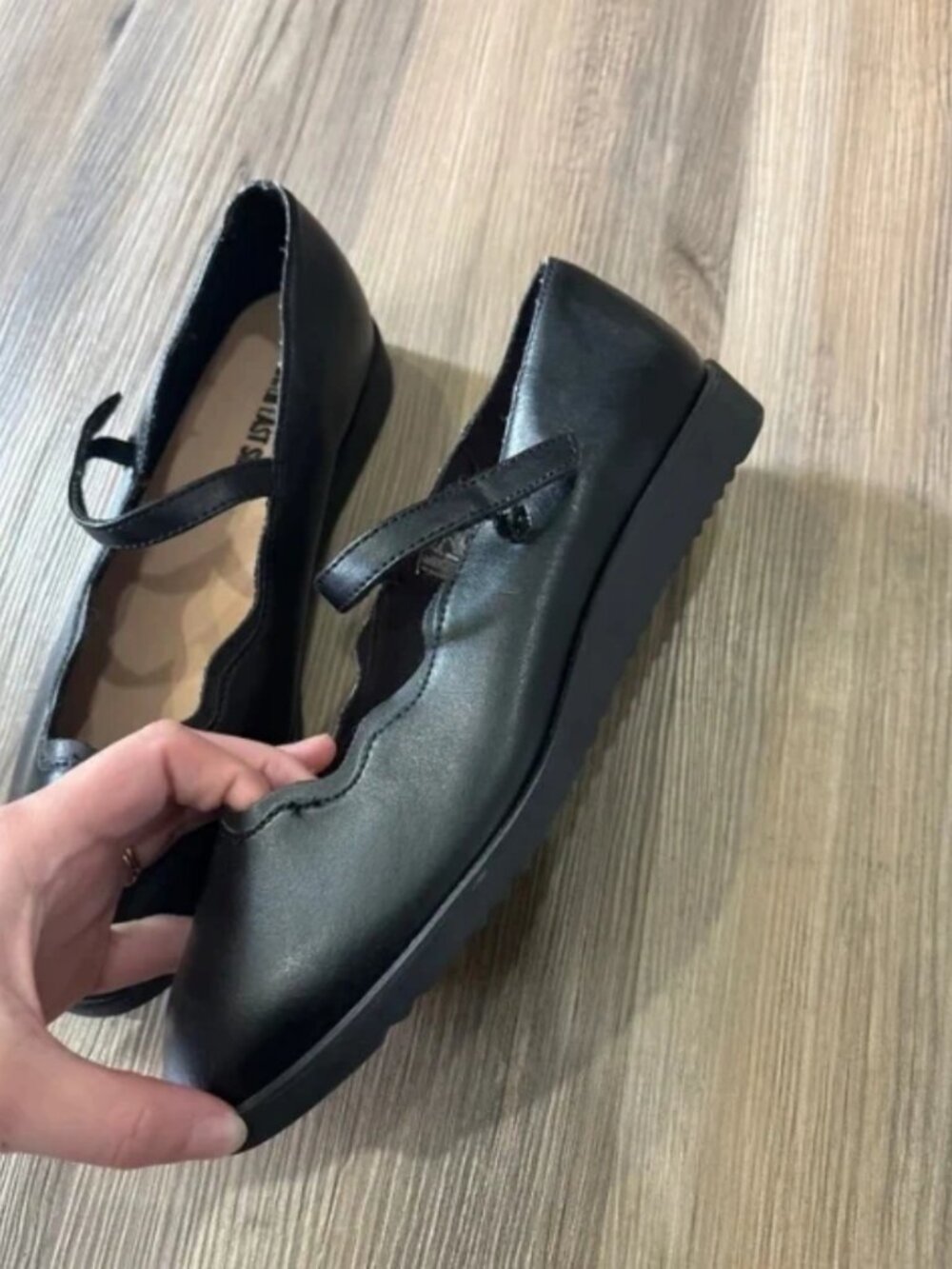 Perfect Y2K flats - Picture 2 of 3
